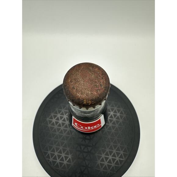 1984 Dallas Cowboys Commerative Coke Bottle - Picture 4 of 5